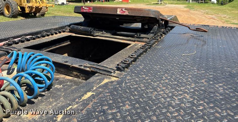 image for item OB9673 2007 International 5900i SFA winch truck