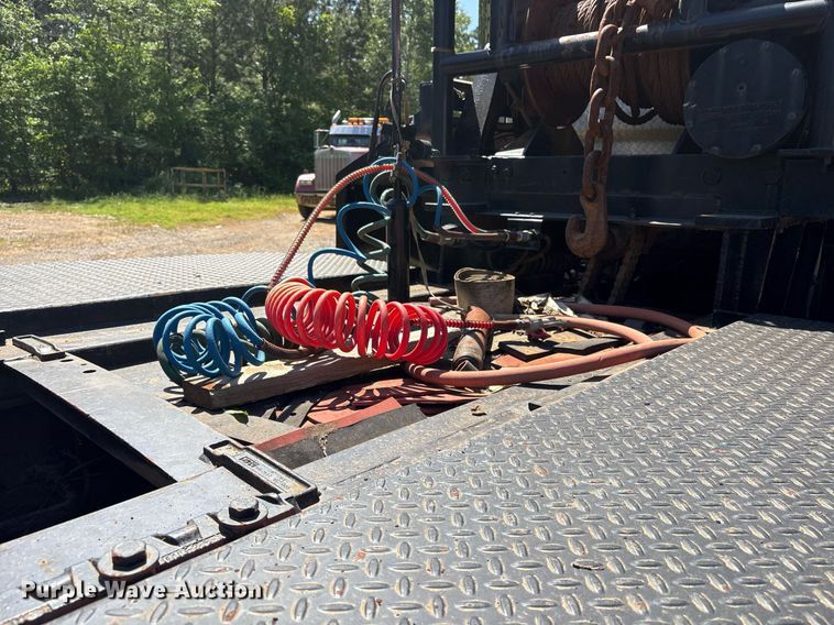image for item OB9673 2007 International 5900i SFA winch truck
