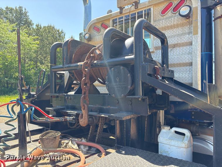 image for item OB9673 2007 International 5900i SFA winch truck