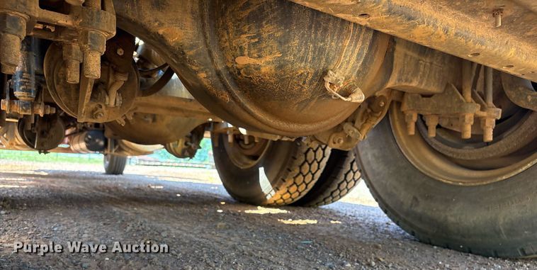 image for item OB9673 2007 International 5900i SFA winch truck