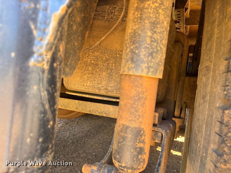 image for item OB9673 2007 International 5900i SFA winch truck