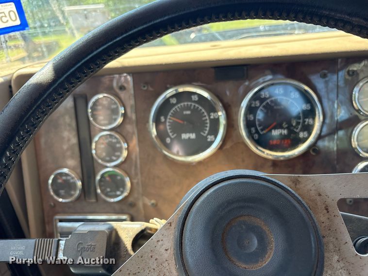 image for item OB9673 2007 International 5900i SFA winch truck