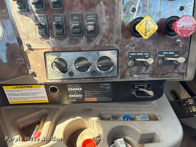 image for item OB9673 2007 International 5900i SFA winch truck