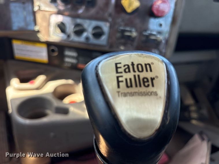 image for item OB9673 2007 International 5900i SFA winch truck