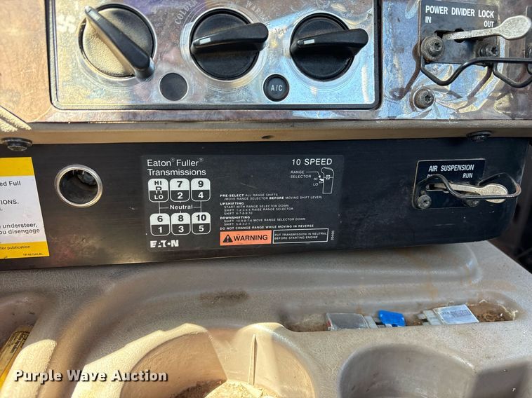 image for item OB9673 2007 International 5900i SFA winch truck