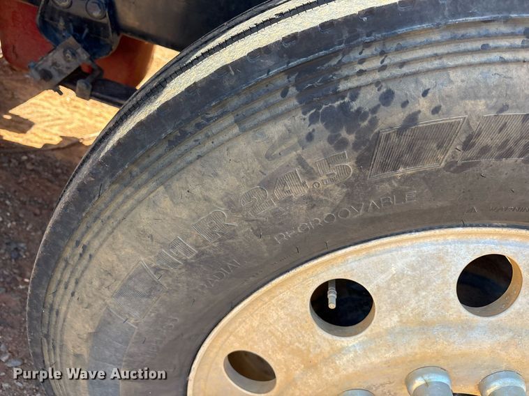 image for item OB9673 2007 International 5900i SFA winch truck