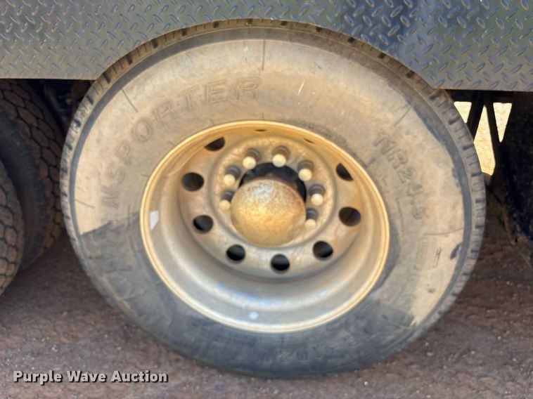 image for item OB9673 2007 International 5900i SFA winch truck