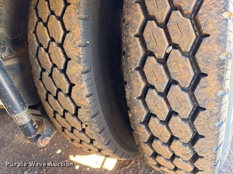 image for item OB9673 2007 International 5900i SFA winch truck