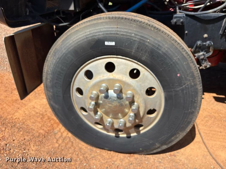 image for item OB9673 2007 International 5900i SFA winch truck