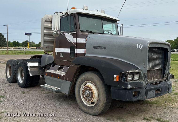 image for item OB9679 1991 Freightliner Conventional semi truck