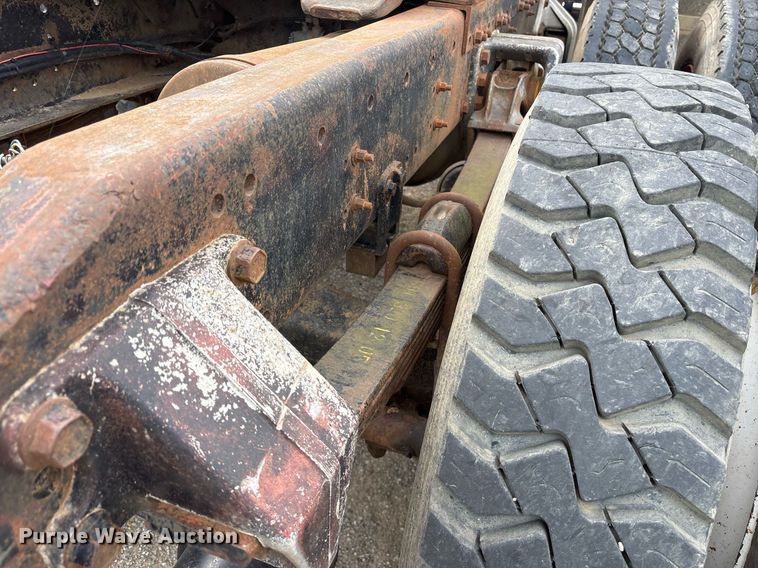 image for item OB9679 1991 Freightliner Conventional semi truck