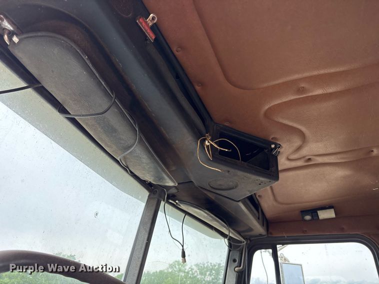 image for item OB9679 1991 Freightliner Conventional semi truck