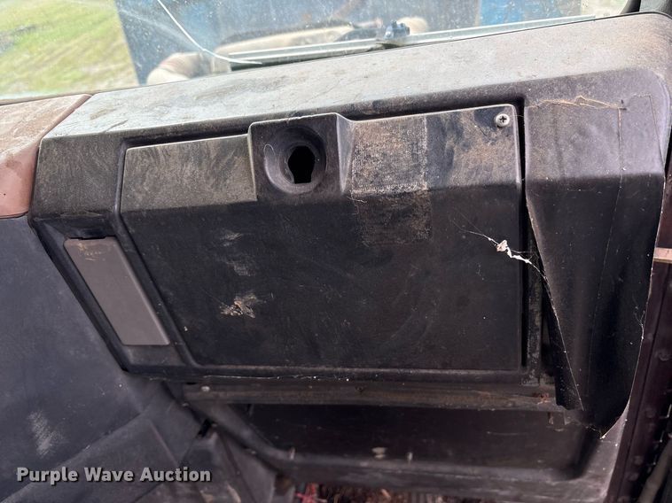 image for item OB9679 1991 Freightliner Conventional semi truck