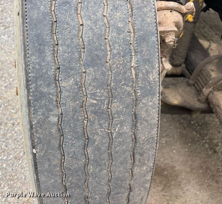 image for item OB9679 1991 Freightliner Conventional semi truck