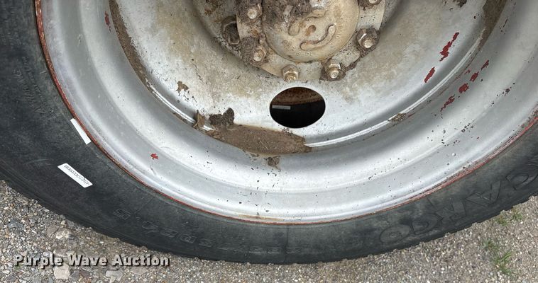 image for item OB9679 1991 Freightliner Conventional semi truck