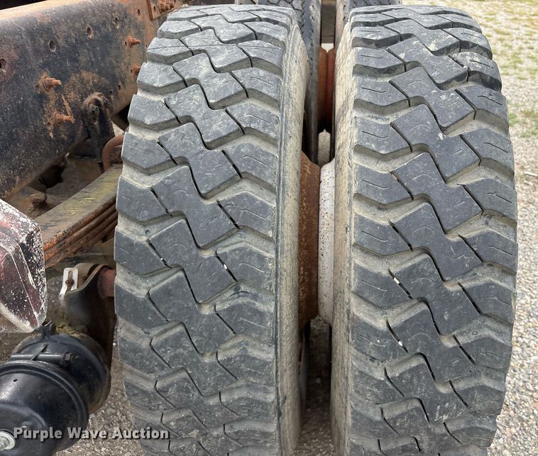 image for item OB9679 1991 Freightliner Conventional semi truck