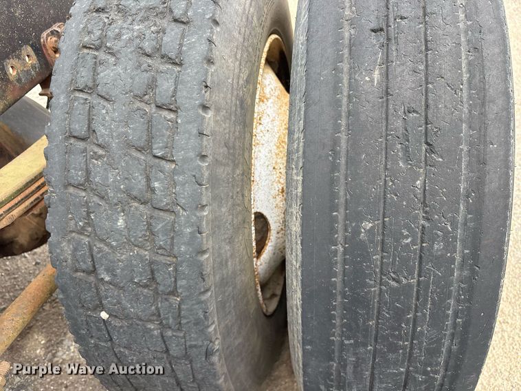 image for item OB9679 1991 Freightliner Conventional semi truck