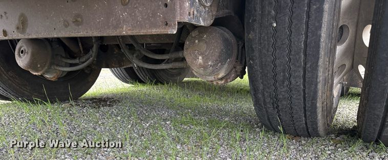 image for item OB9680 2013 Fontaine HG1CD22RSA drop deck trailer