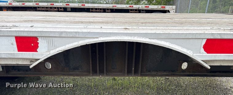 image for item OB9680 2013 Fontaine HG1CD22RSA drop deck trailer