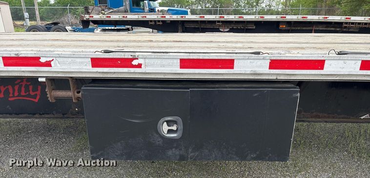 image for item OB9680 2013 Fontaine HG1CD22RSA drop deck trailer