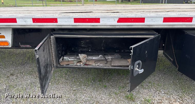 image for item OB9680 2013 Fontaine HG1CD22RSA drop deck trailer