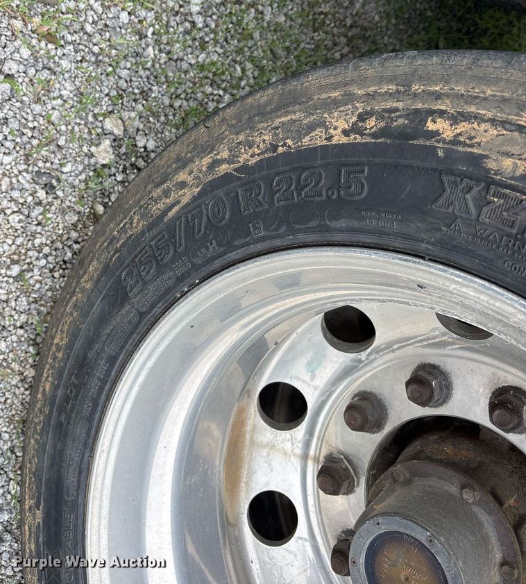 image for item OB9680 2013 Fontaine HG1CD22RSA drop deck trailer