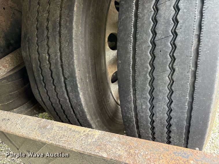 image for item OB9680 2013 Fontaine HG1CD22RSA drop deck trailer