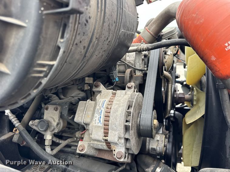 image for item OG9956 2009 International 4300 semi truck