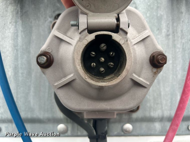 image for item OM9224 2005 Wabash dry van trailer