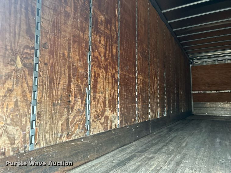 image for item OM9224 2005 Wabash dry van trailer