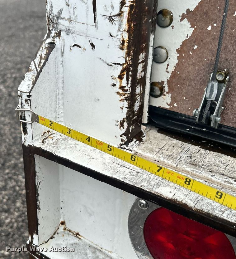 image for item OM9224 2005 Wabash dry van trailer