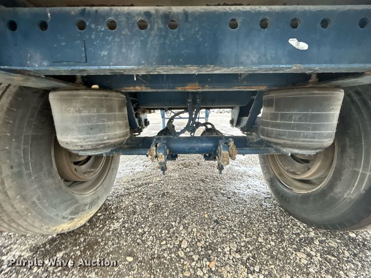 image for item OM9224 2005 Wabash dry van trailer