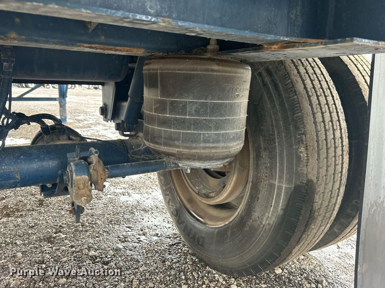 image for item OM9224 2005 Wabash dry van trailer