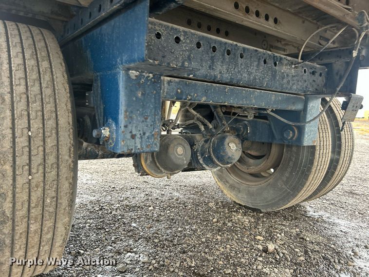 image for item OM9224 2005 Wabash dry van trailer