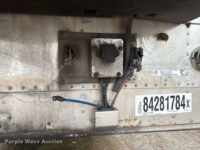 image for item YA0264 2013 Wabash RFALHSA refrigerated van trailer