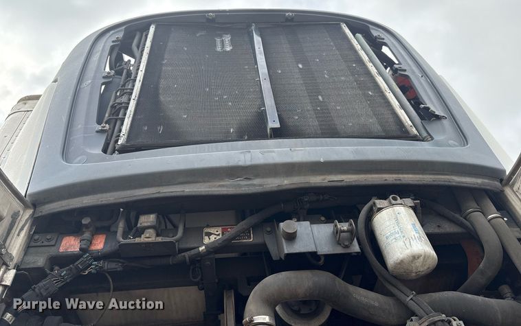 image for item YA0264 2013 Wabash RFALHSA refrigerated van trailer