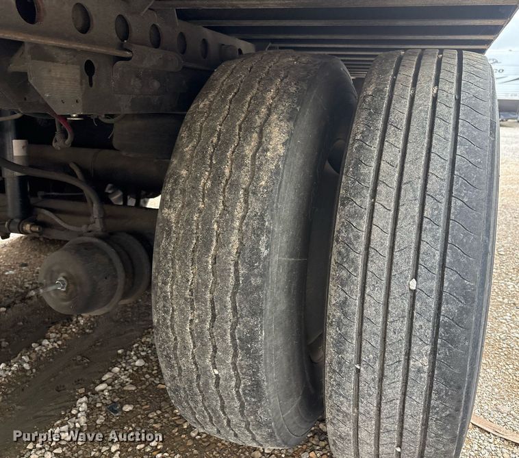 image for item YA0264 2013 Wabash RFALHSA refrigerated van trailer