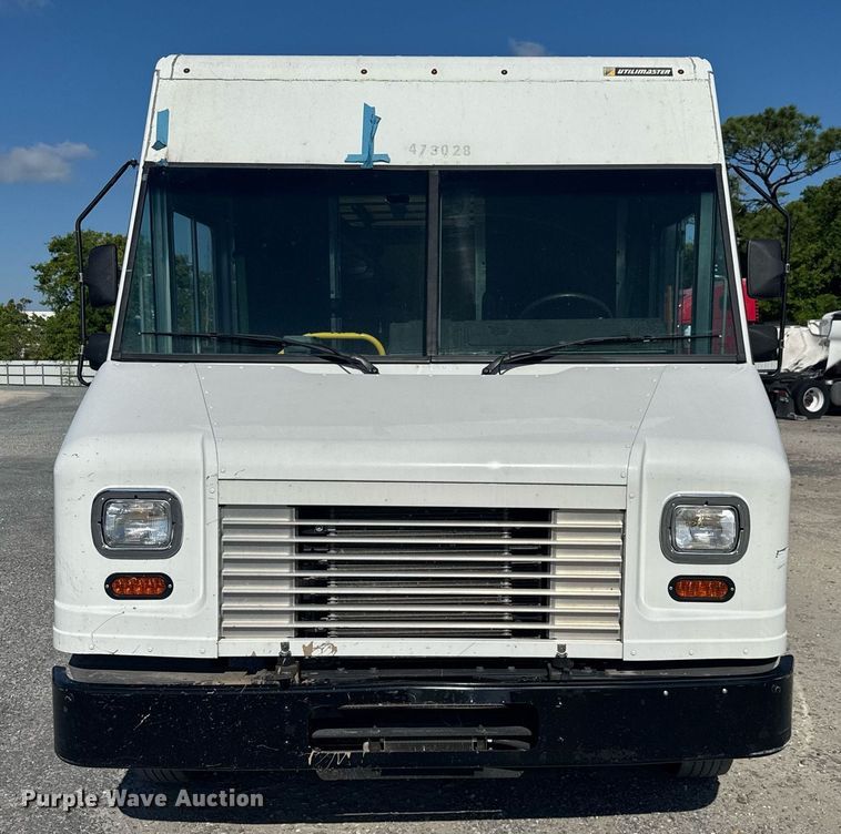image for item YA0314 2021 Ford delivery truck