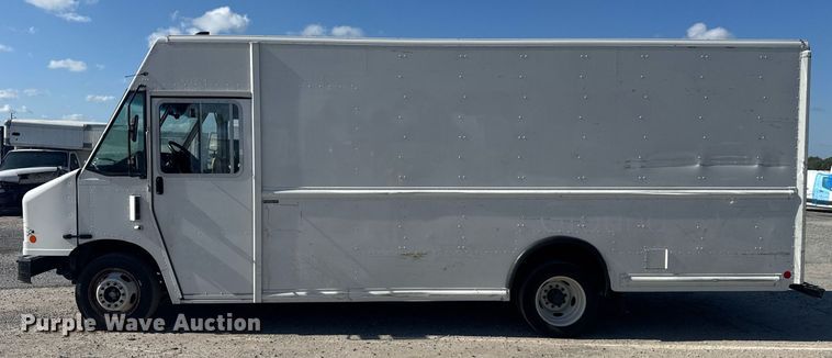 image for item YA0314 2021 Ford delivery truck