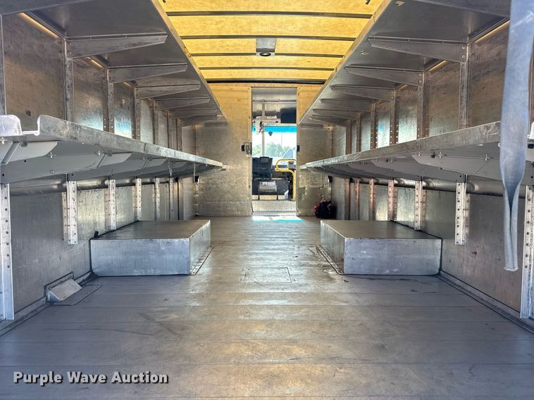 image for item YA0314 2021 Ford delivery truck