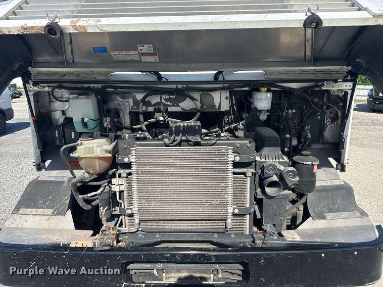 image for item YA0314 2021 Ford delivery truck