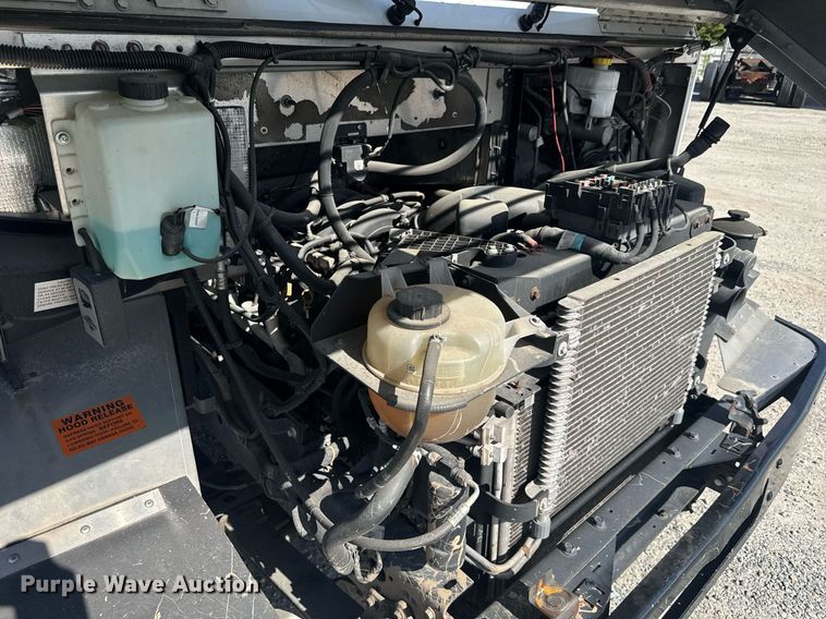 image for item YA0314 2021 Ford delivery truck