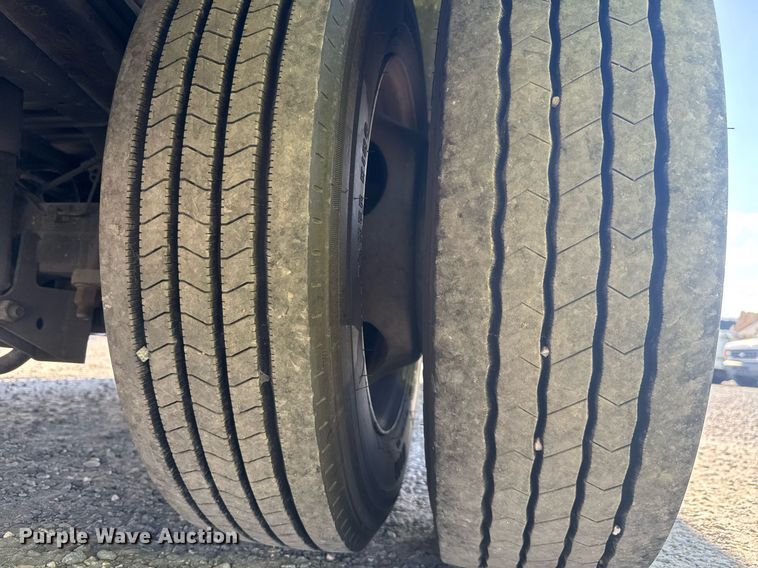 image for item YA0314 2021 Ford delivery truck