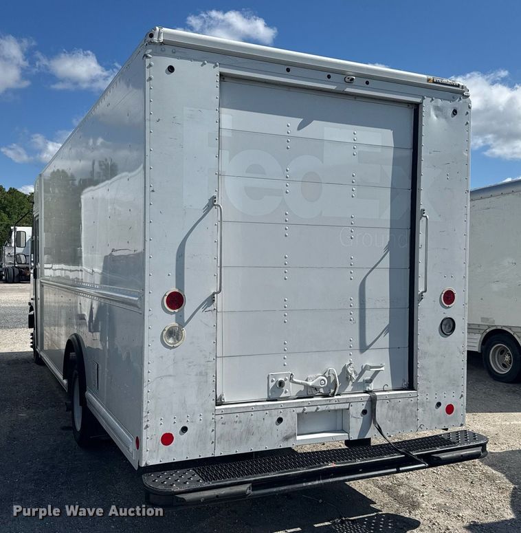 image for item YA0320 2021 Ford delivery truck