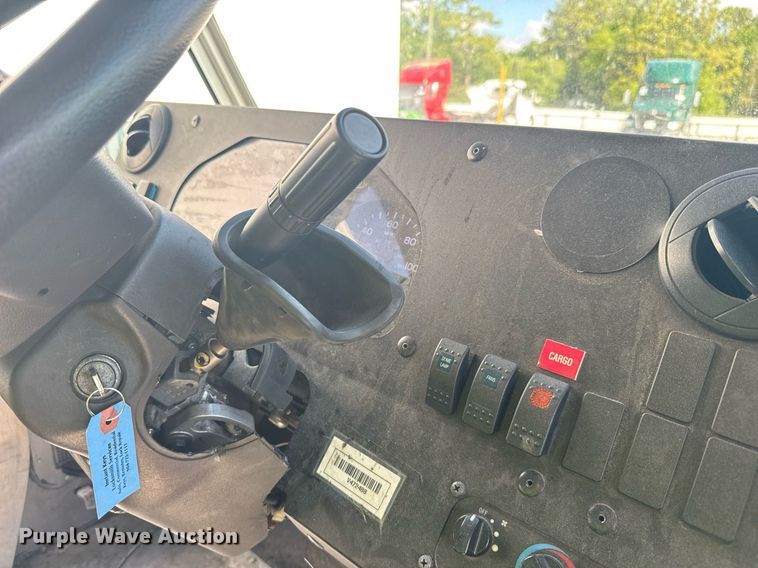 image for item YA0320 2021 Ford delivery truck