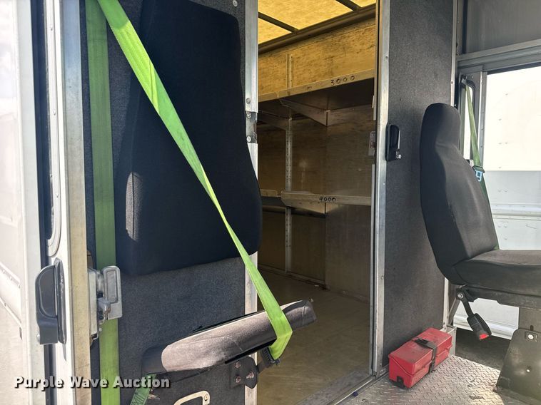 image for item YA0320 2021 Ford delivery truck