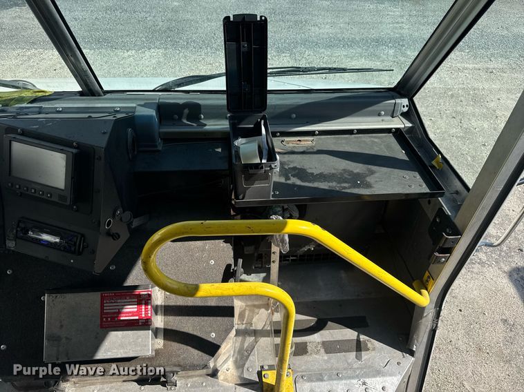 image for item YA0320 2021 Ford delivery truck