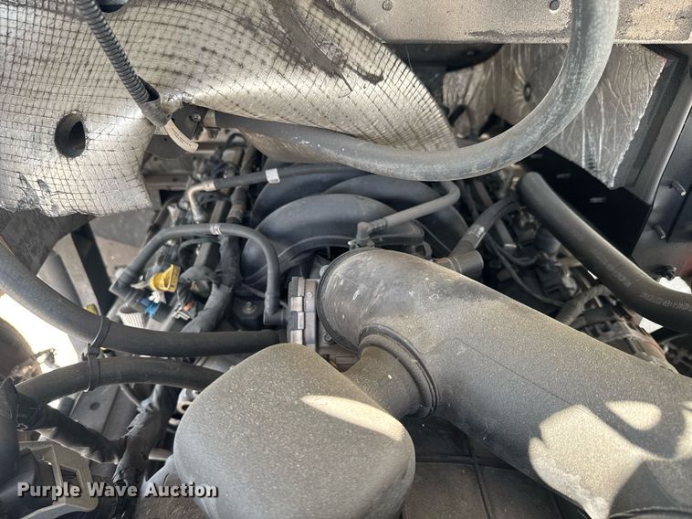 image for item YA0320 2021 Ford delivery truck