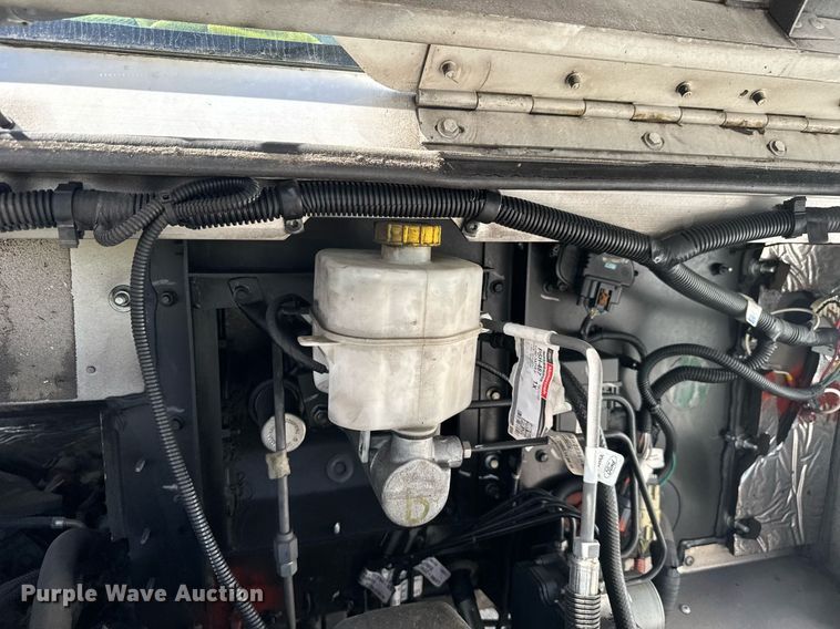 image for item YA0320 2021 Ford delivery truck