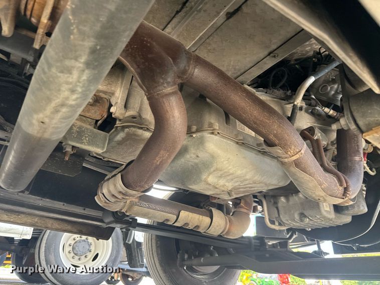 image for item YA0320 2021 Ford delivery truck